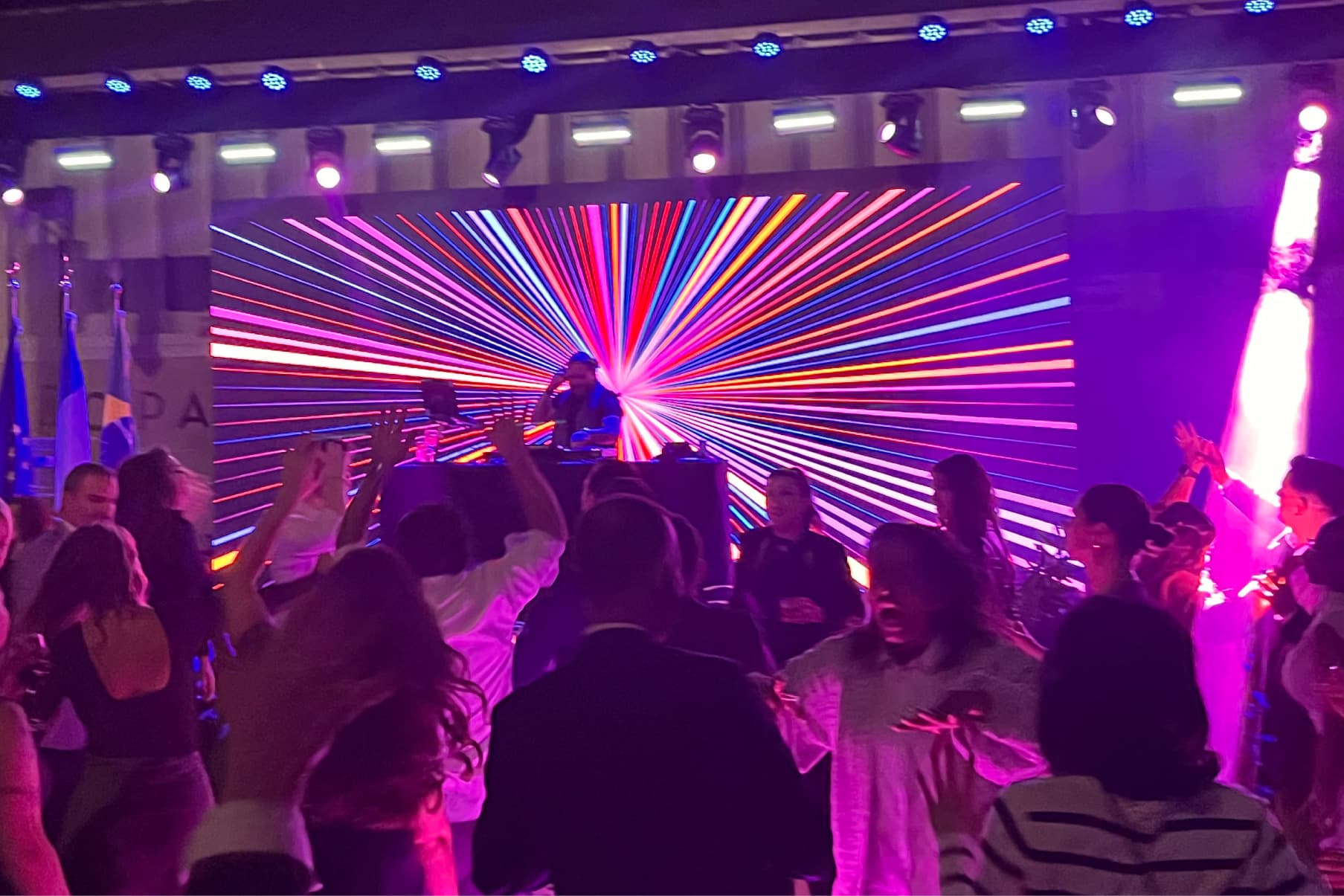 Identidade visual 14 DE JULHO, RegularSwitch