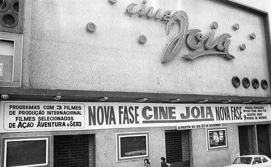 Identidade visual Cine Joia, RegularSwitch
