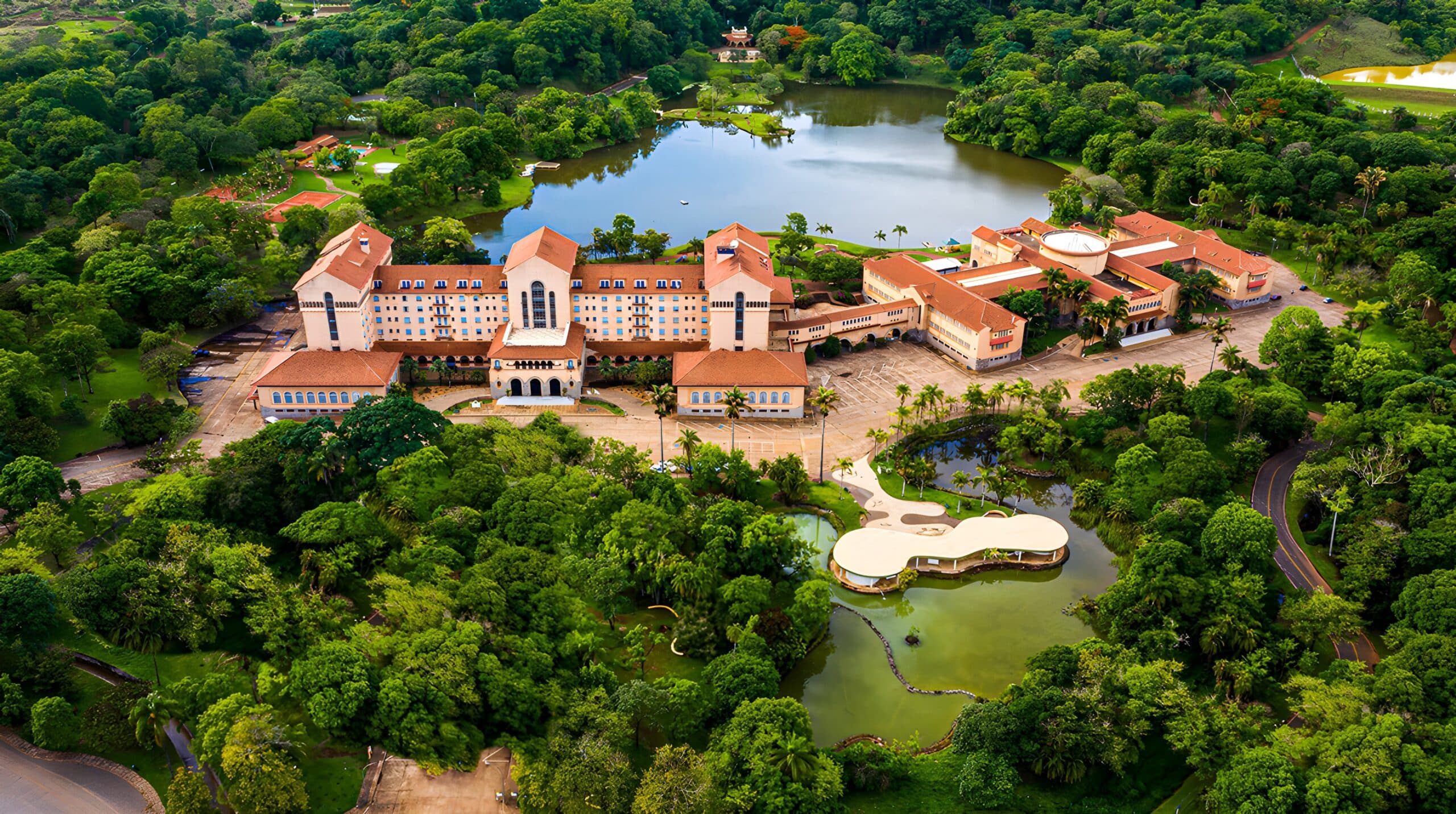 Identidade visual Grande Hotel, RegularSwitch